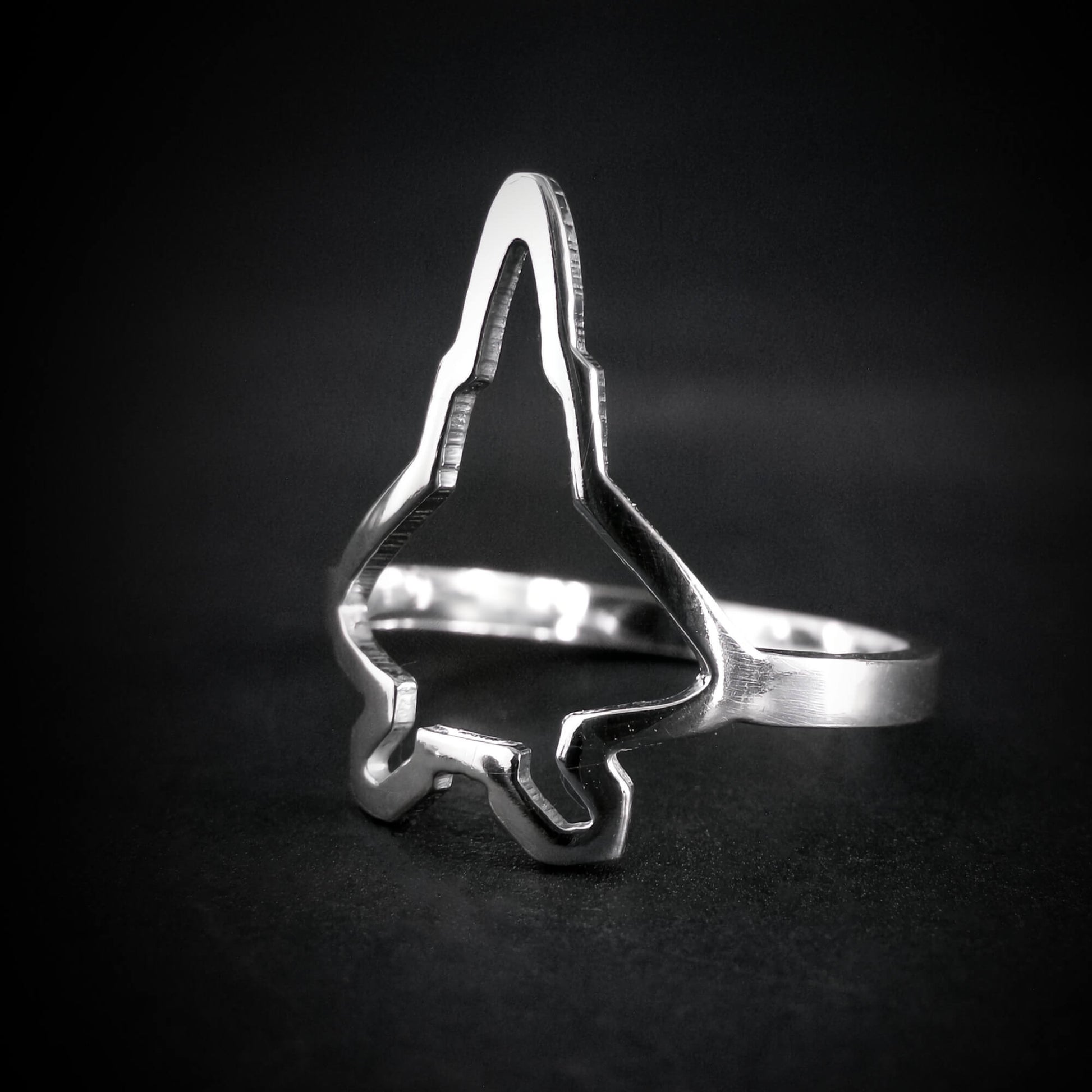 Polished sterling silver F‑22 Raptor fighter jet silhouette ring – handcrafted aviation jewelry