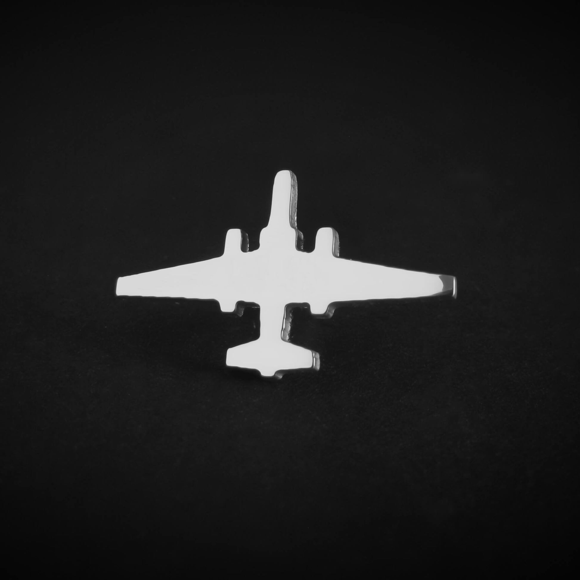 Sterling silver U-2 Dragon Lady tie tack – handcrafted Cold War reconnaissance jet pin – USAF aviation jewelry